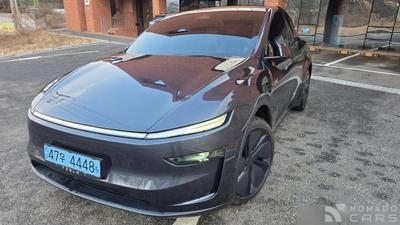 Tesla model-y