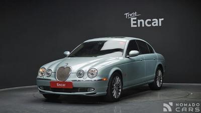 Jaguar S-TYPE