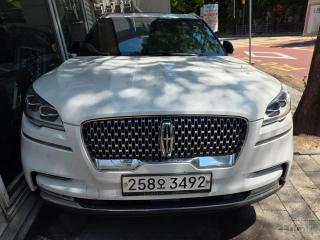 Lincoln Aviator