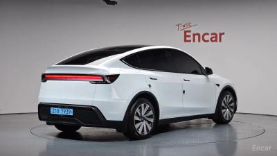 Tesla model-y