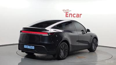 Tesla model-y