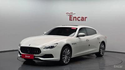 Maserati Quattroporte