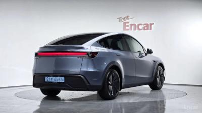 Tesla model-y