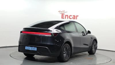 Tesla model-y