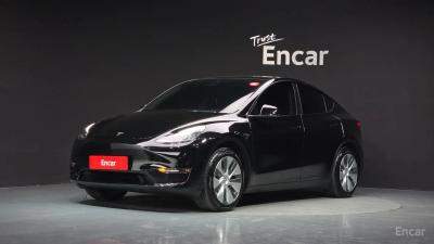 Tesla model-y