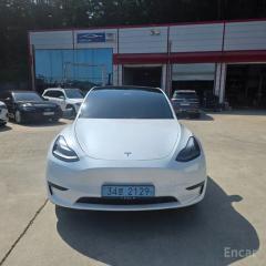 Tesla model-y