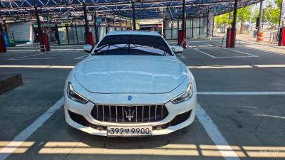 Maserati ghibli