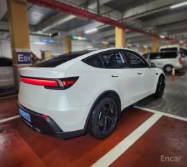 Tesla model-y