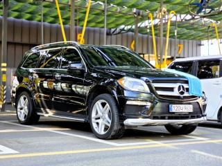 Mercedes-Benz GL-Class