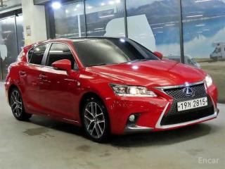 Lexus CT200h