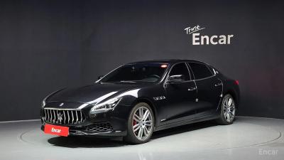 Maserati Quattroporte