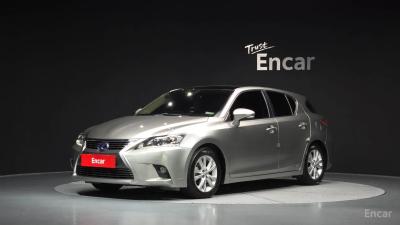 Lexus CT200h