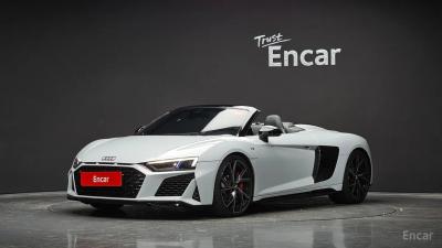Audi R8
