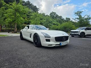 Mercedes-Benz SLS AMG