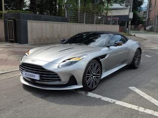 Astonmartin DB12