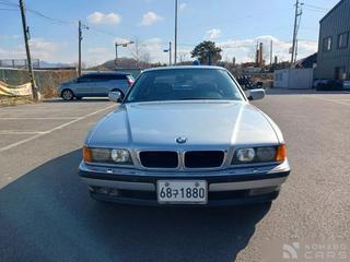 BMW 7-series