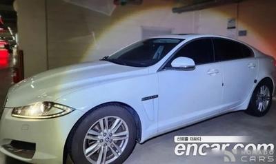 Jaguar xf