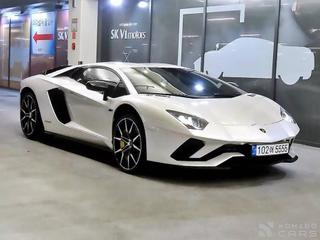 Lamborghini Aventador