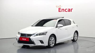 Lexus CT200h