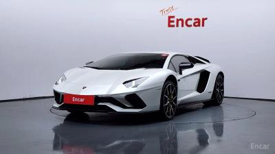 Lamborghini Aventador