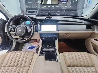 Jaguar xf