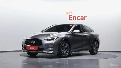 Infiniti Q30