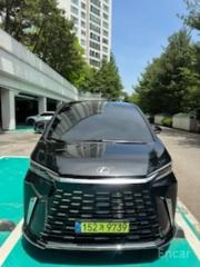Lexus LM
