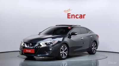 Nissan Maxima