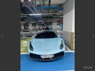 Ferrari 488