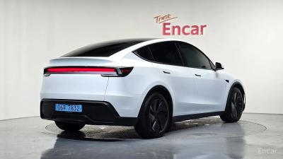 Tesla model-y
