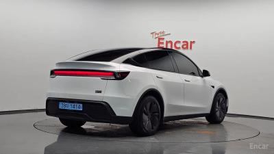 Tesla model-y
