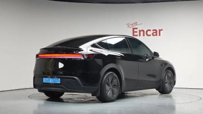 Tesla model-y