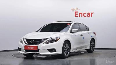 Nissan altima