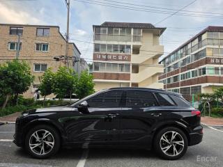 Audi Q6 e-tron
