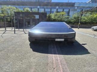 Tesla Cybertruck