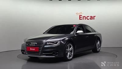 Audi S8