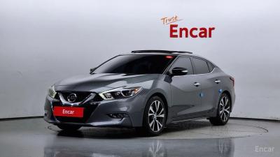 Nissan Maxima