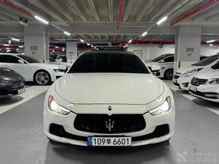 Maserati ghibli