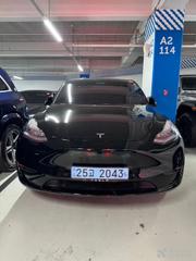 Tesla model-y