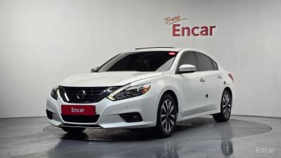 Nissan altima