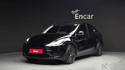 Tesla model-y