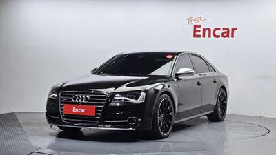 Audi S8