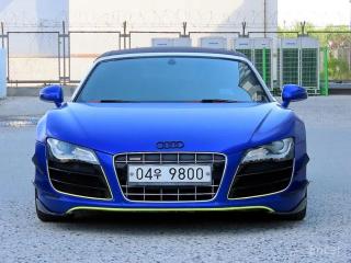Audi R8