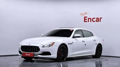 Maserati Quattroporte