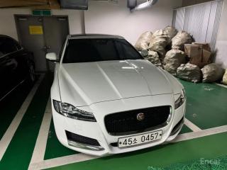 Jaguar xf