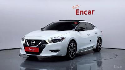 Nissan Maxima