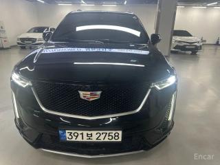 Cadillac XT6