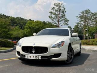 Maserati Quattroporte