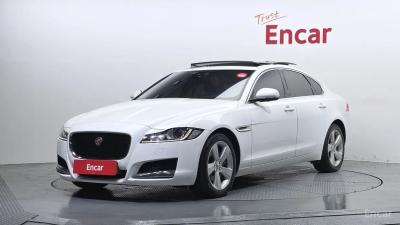Jaguar xf