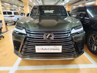 Lexus LX